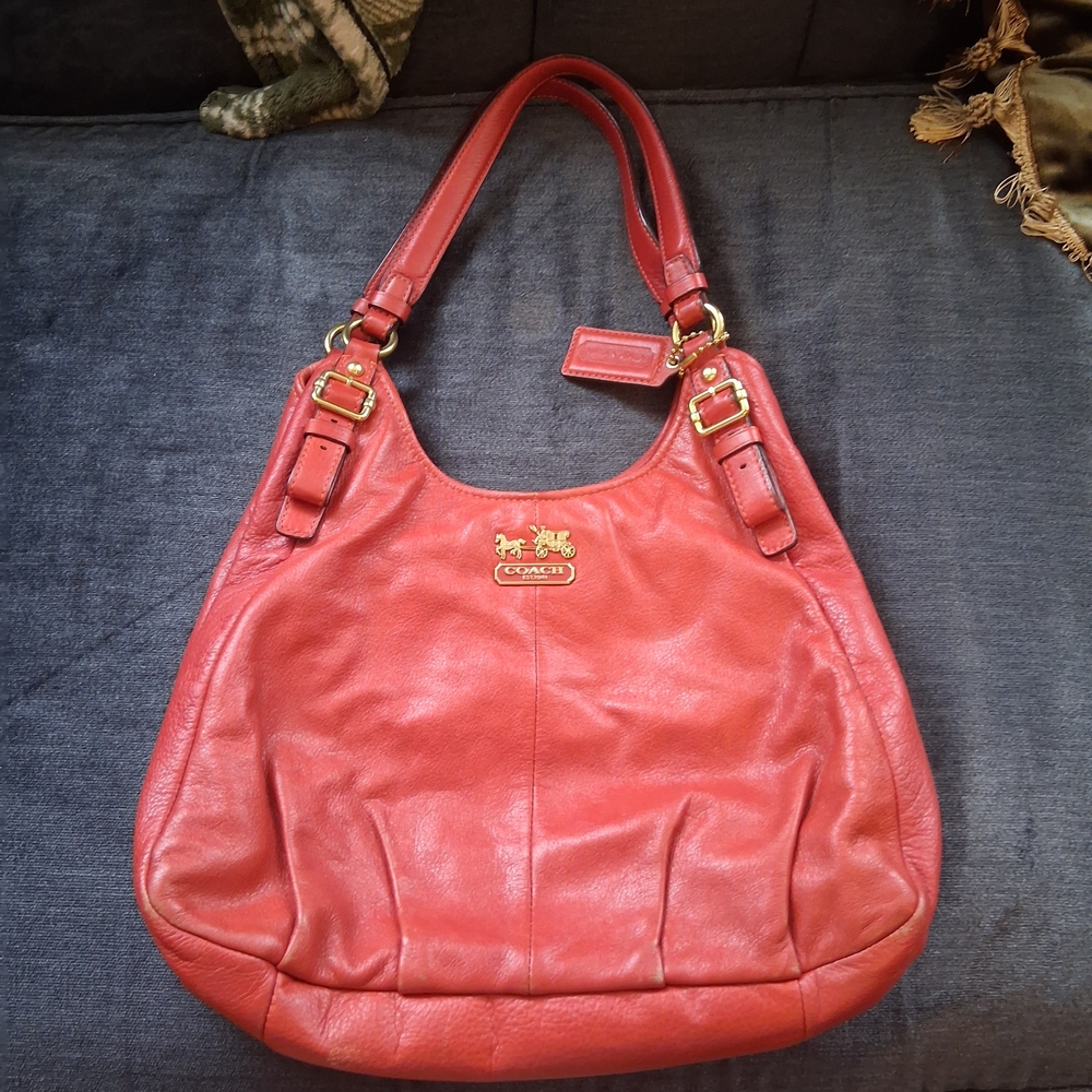 Coach Est. 1941 Pebbled Leather Red/orange Hobo Shoulder Bag – Gold Hardware